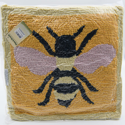 Indoor/Outdoor Bee Hooked pillow